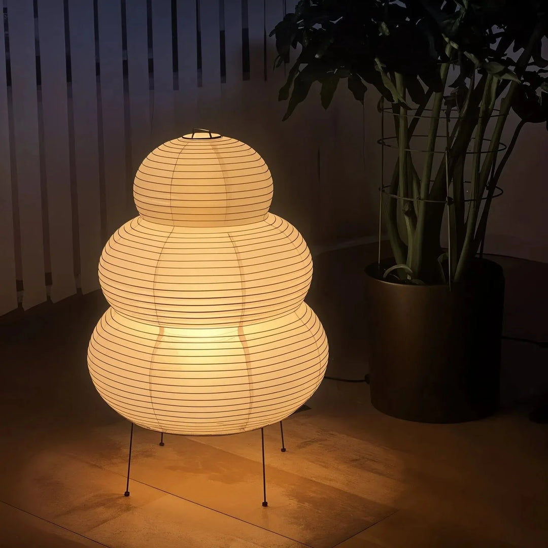 Akari 24N Table Lamp 13