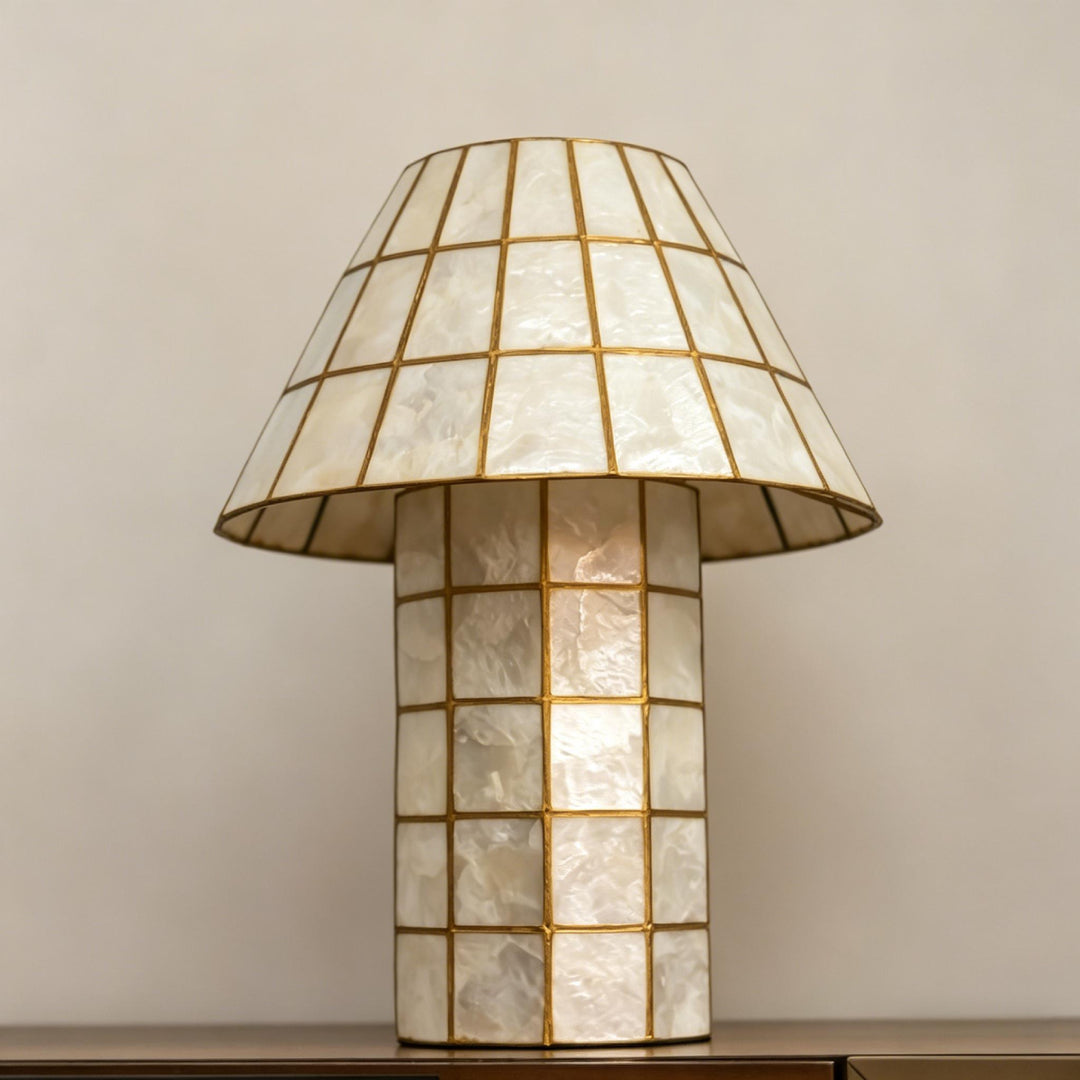 Aornelia Shell Table Lamp 14