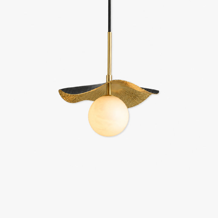 Avelune Leaf Alabaster Pendant Lamp 1