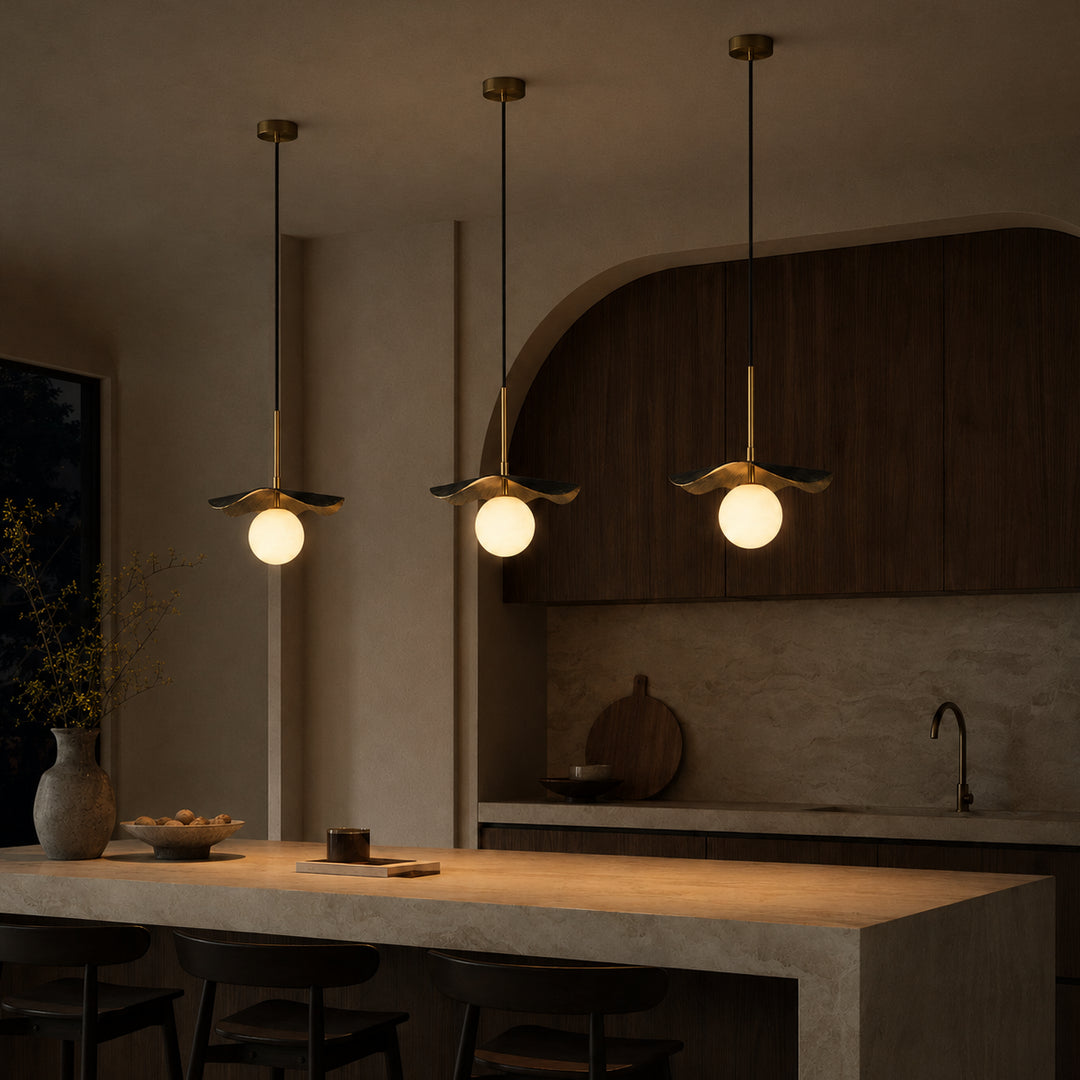 Avelune Leaf Alabaster Pendant Lamp 10