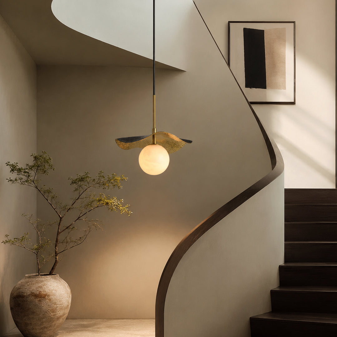 Avelune Leaf Alabaster Pendant Lamp 7