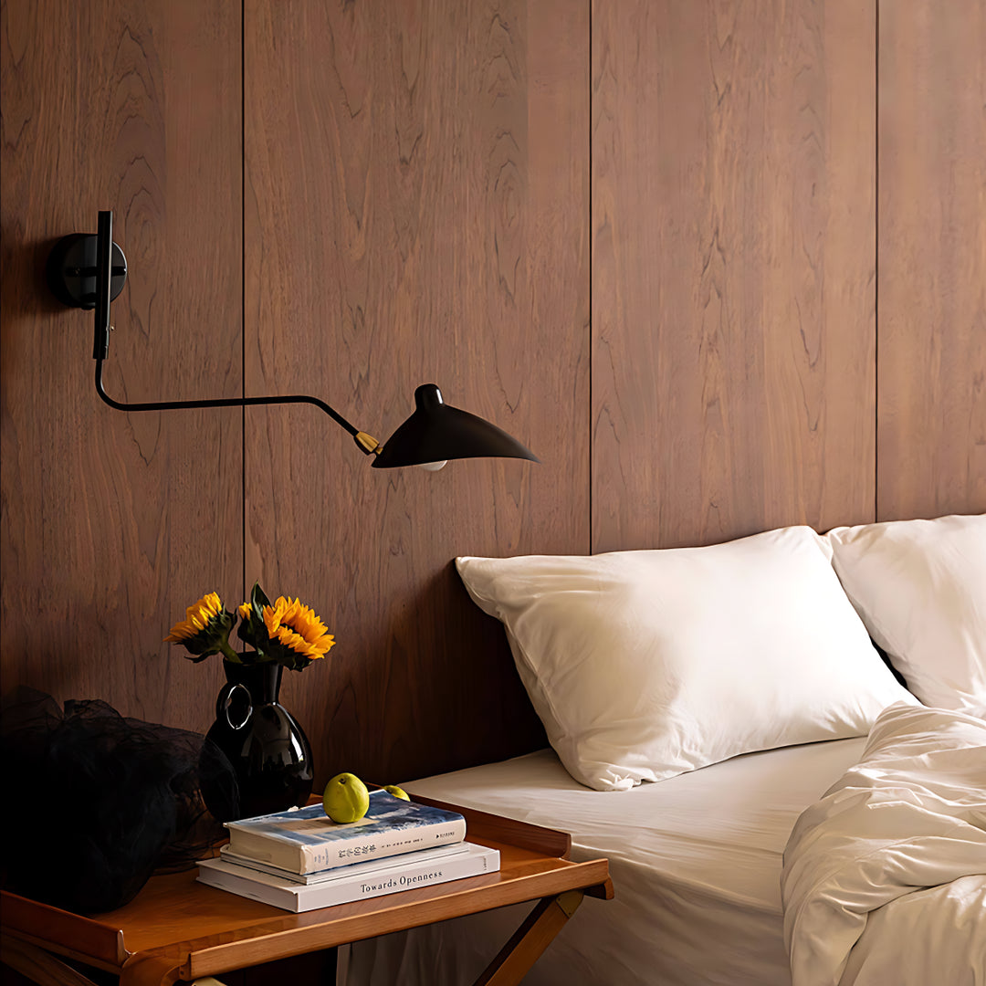 Axiale Schwenkarm-Wandleuchte