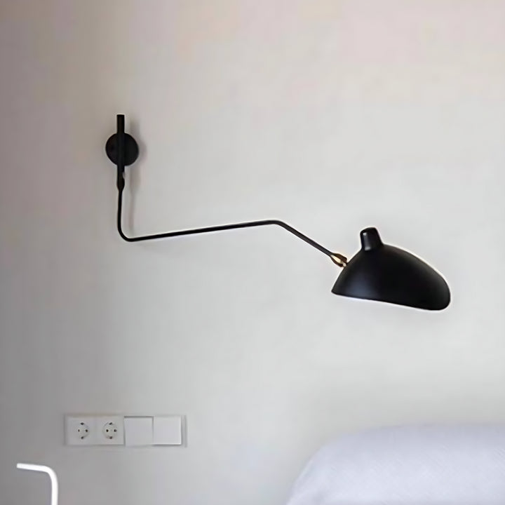 Axiale Schwenkarm-Wandleuchte