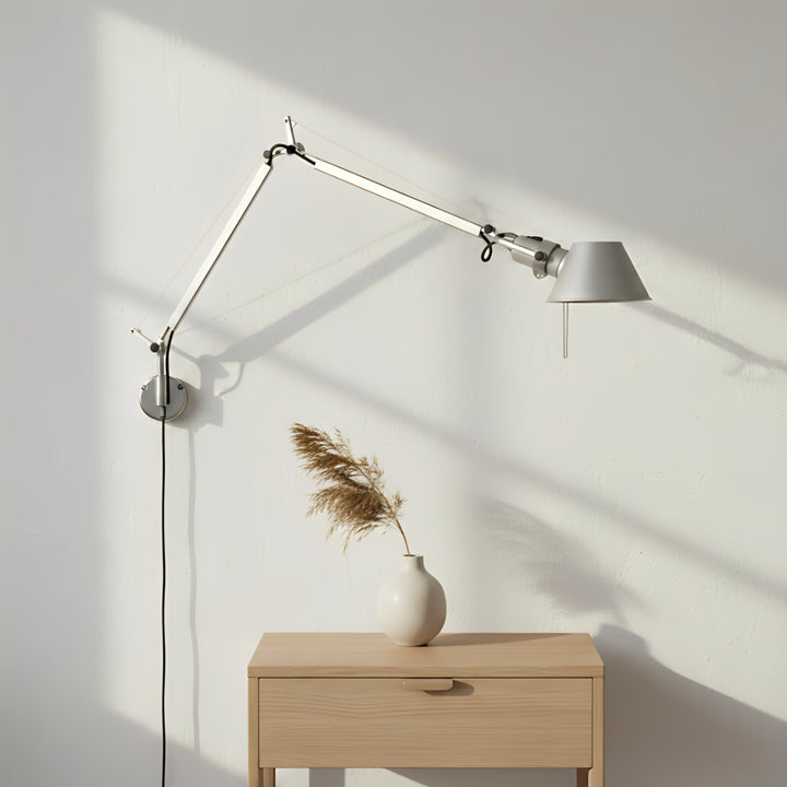 Brady Schwenkarm-Wandleuchte