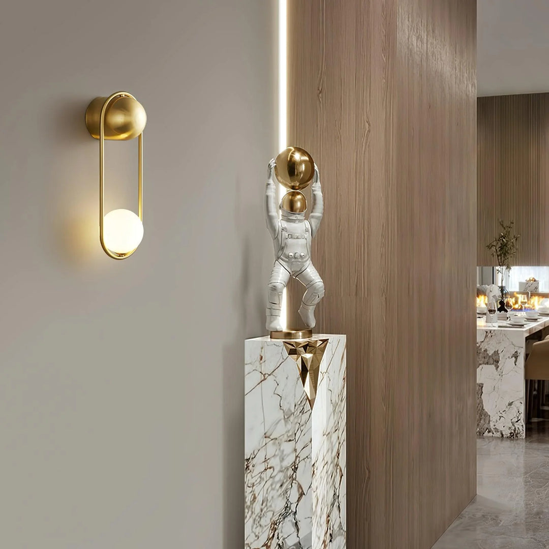 Caldriven Globe Wall Lamp 1