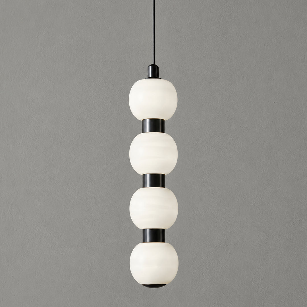 Cavelle Vertical Globe Pendant Lamp 4