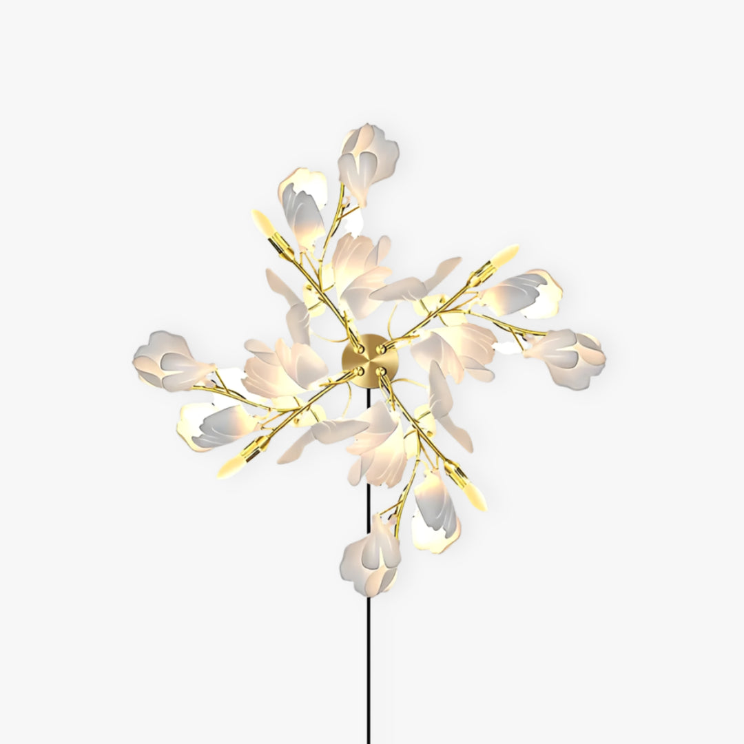 Daro Flowers Gingko Wall Lamp 1