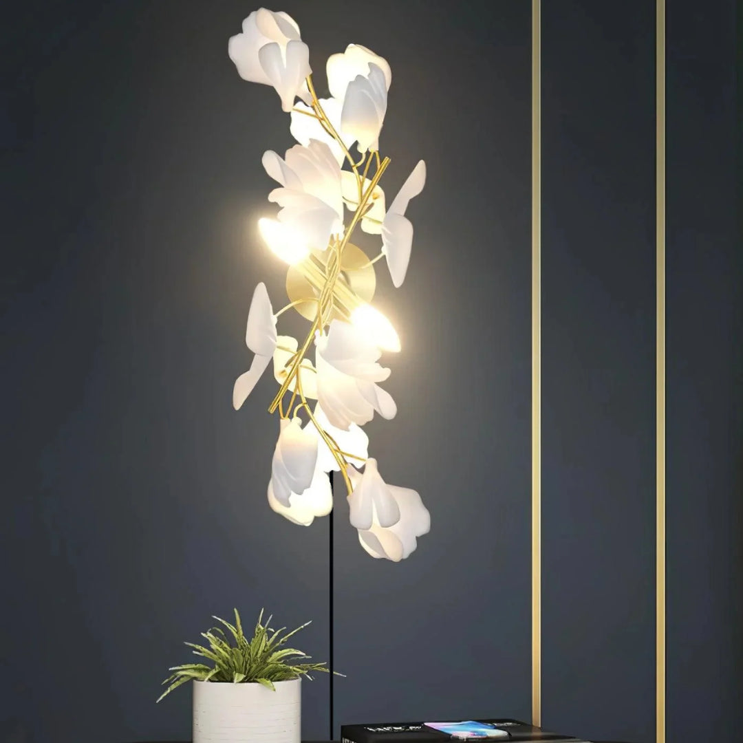 Daro Flowers Gingko Wall Lamp 12