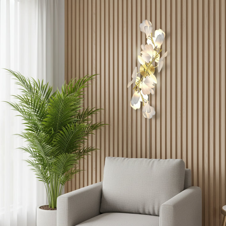 Daro Flowers Gingko Wall Lamp 7