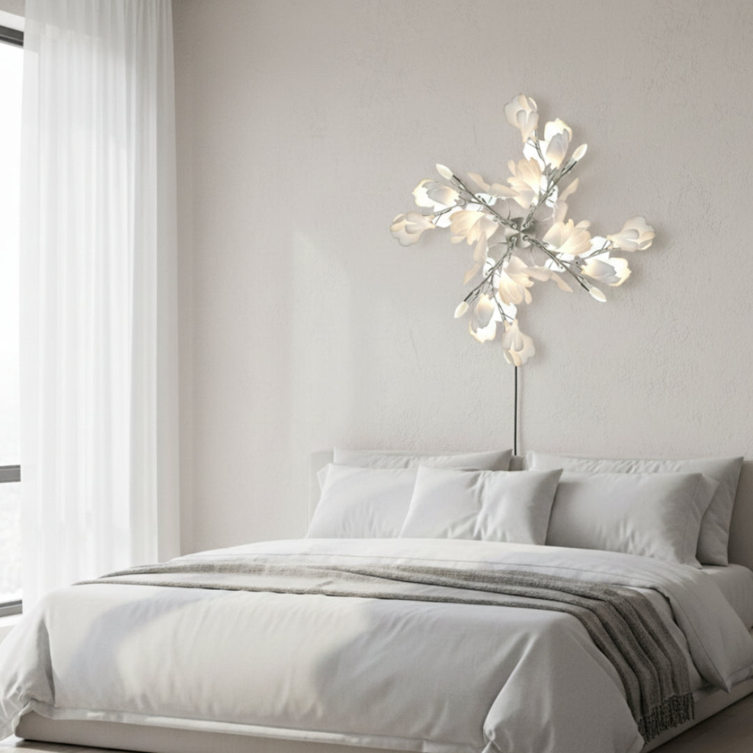 Daro Flowers Gingko Wall Lamp 9