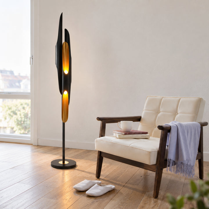 Delyvra Vertical Floor Lamp 4