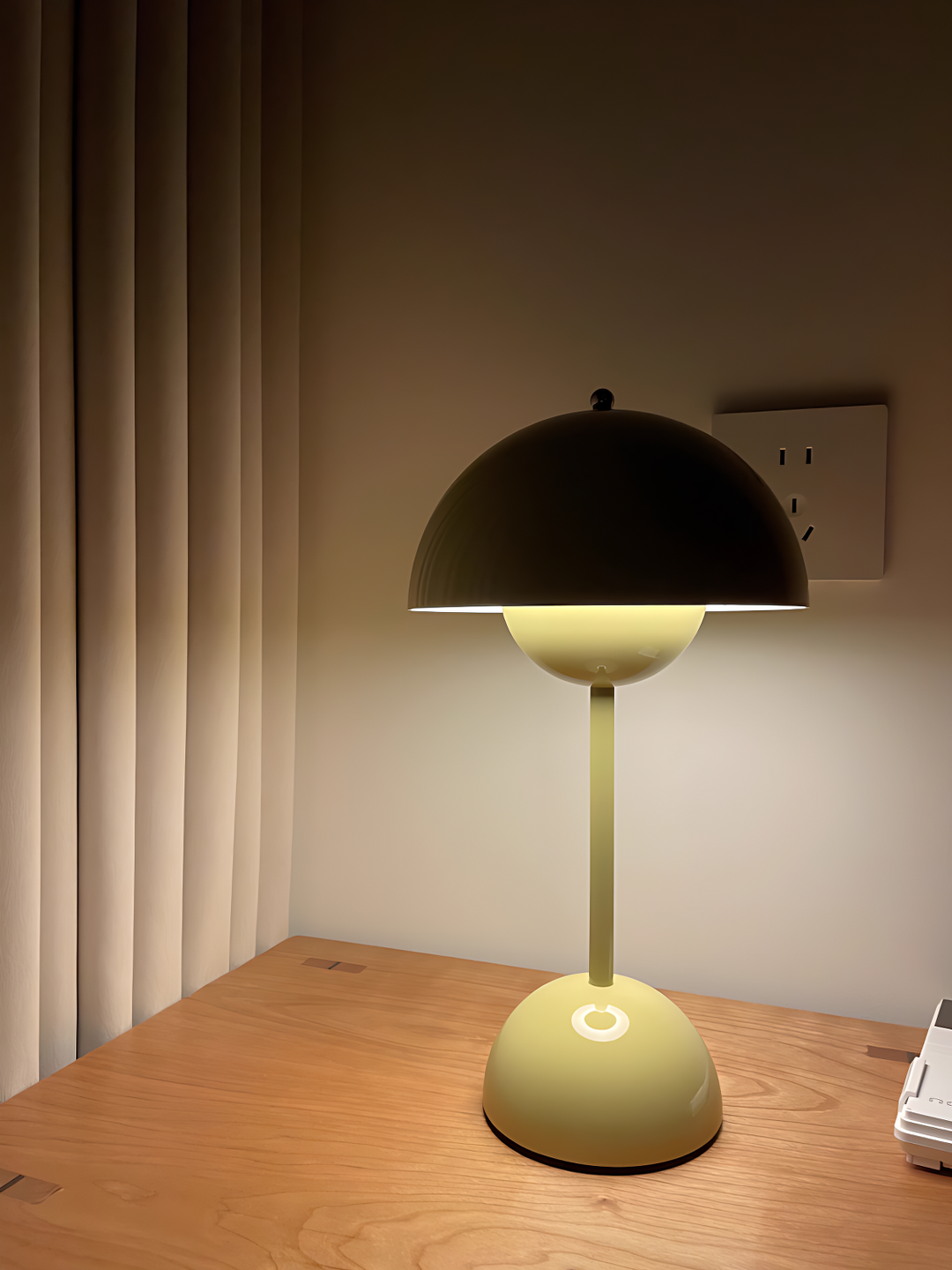 Flowerpot Portable Table Lamp 18