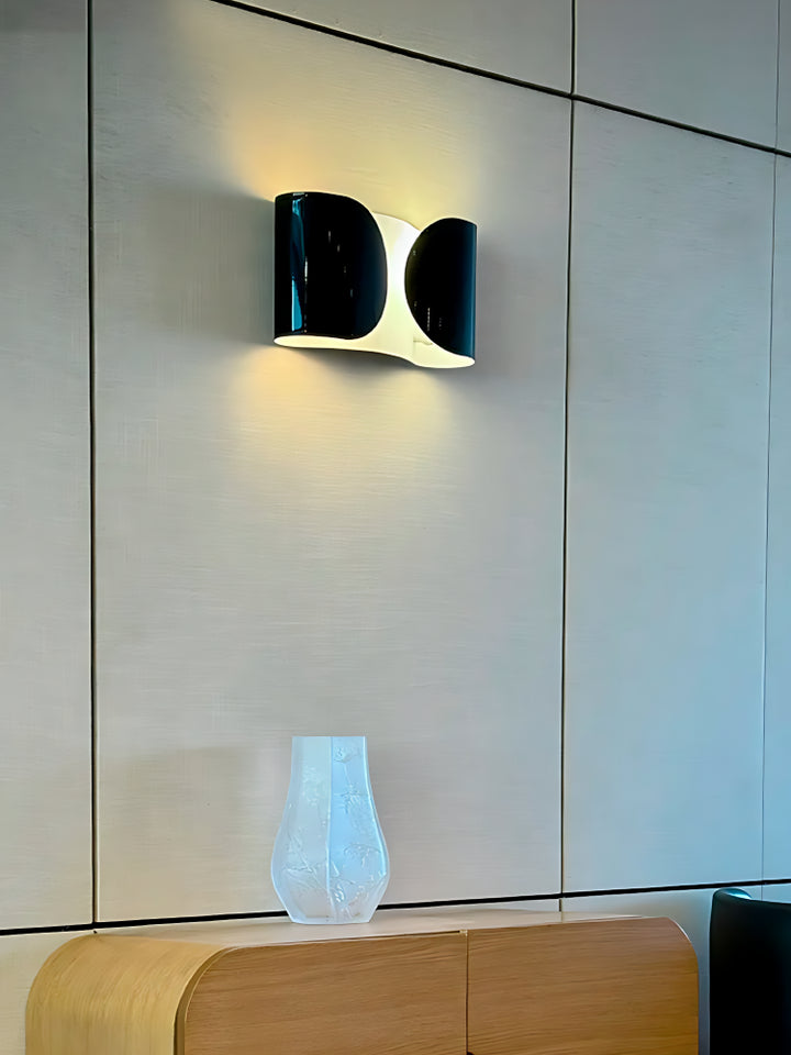 Foglio Curva Wandleuchte