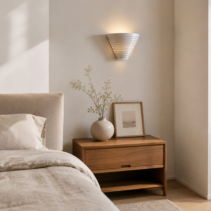 Kovara Louvered Wall Lamp 5