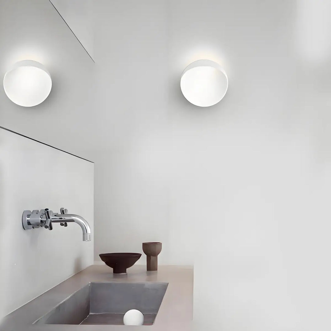 Lou_Seos_Wall_Lamp_12