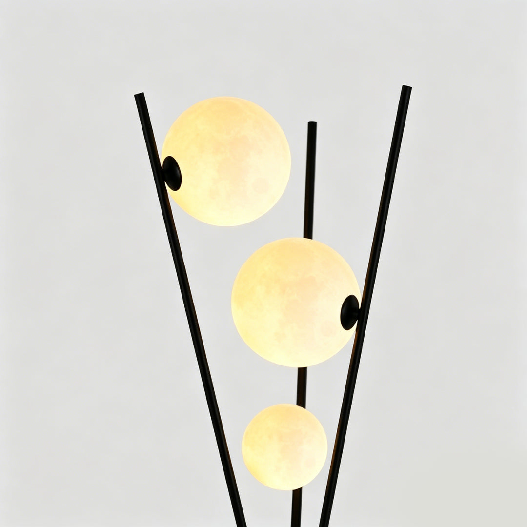 Luna Tripod Floor Lamp 4