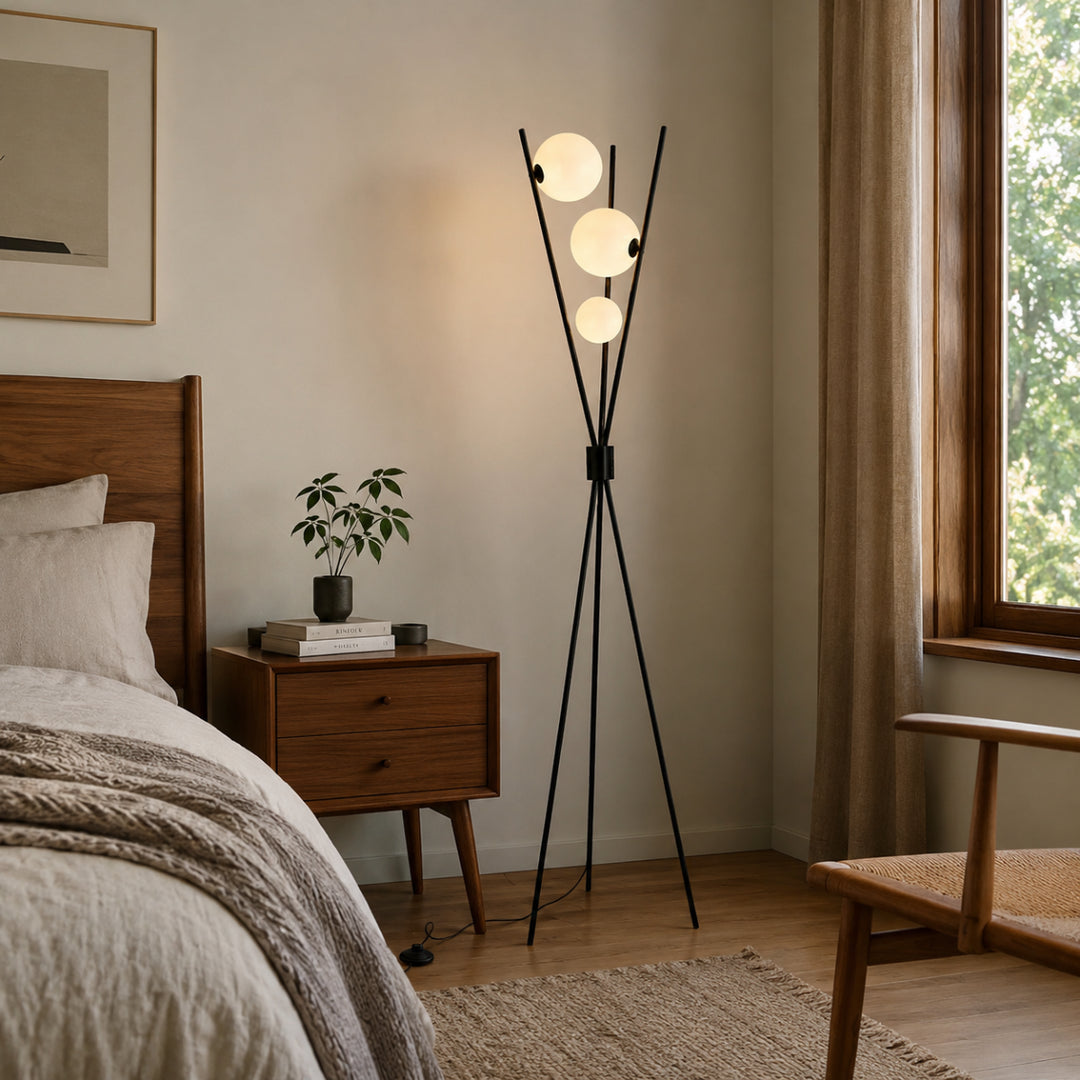 Luna Tripod Floor Lamp 7