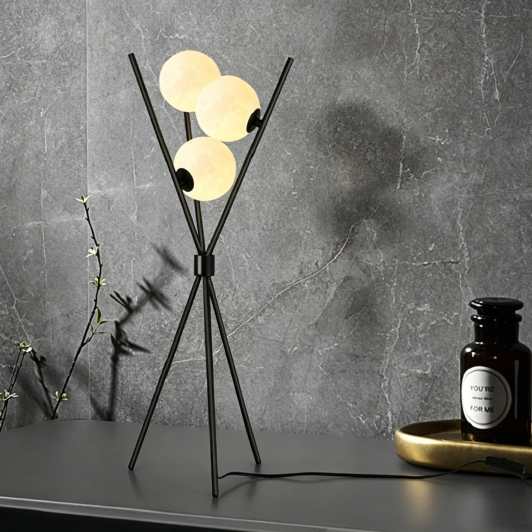 Luna Tripod Table Lamp 12