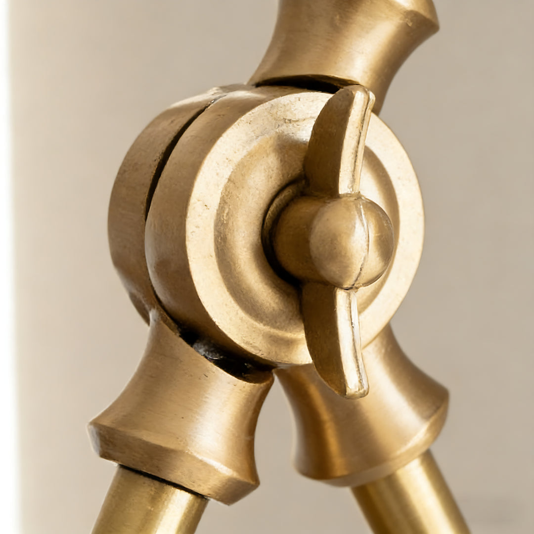 Magari Swing Amm Wandleuchte