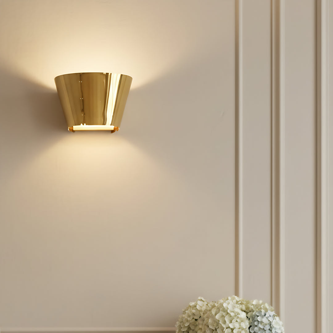Minimalist Brass Wall Lamp