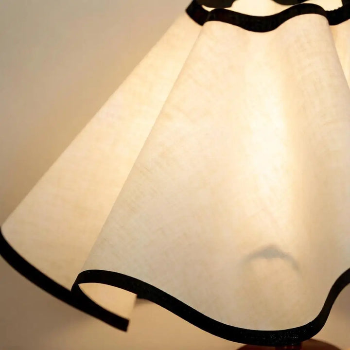 Modern Scalloped Table Lamp 3