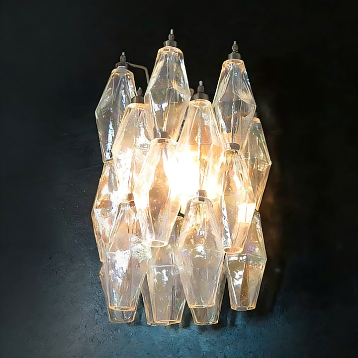 Prismenförmige Glaswandleuchte