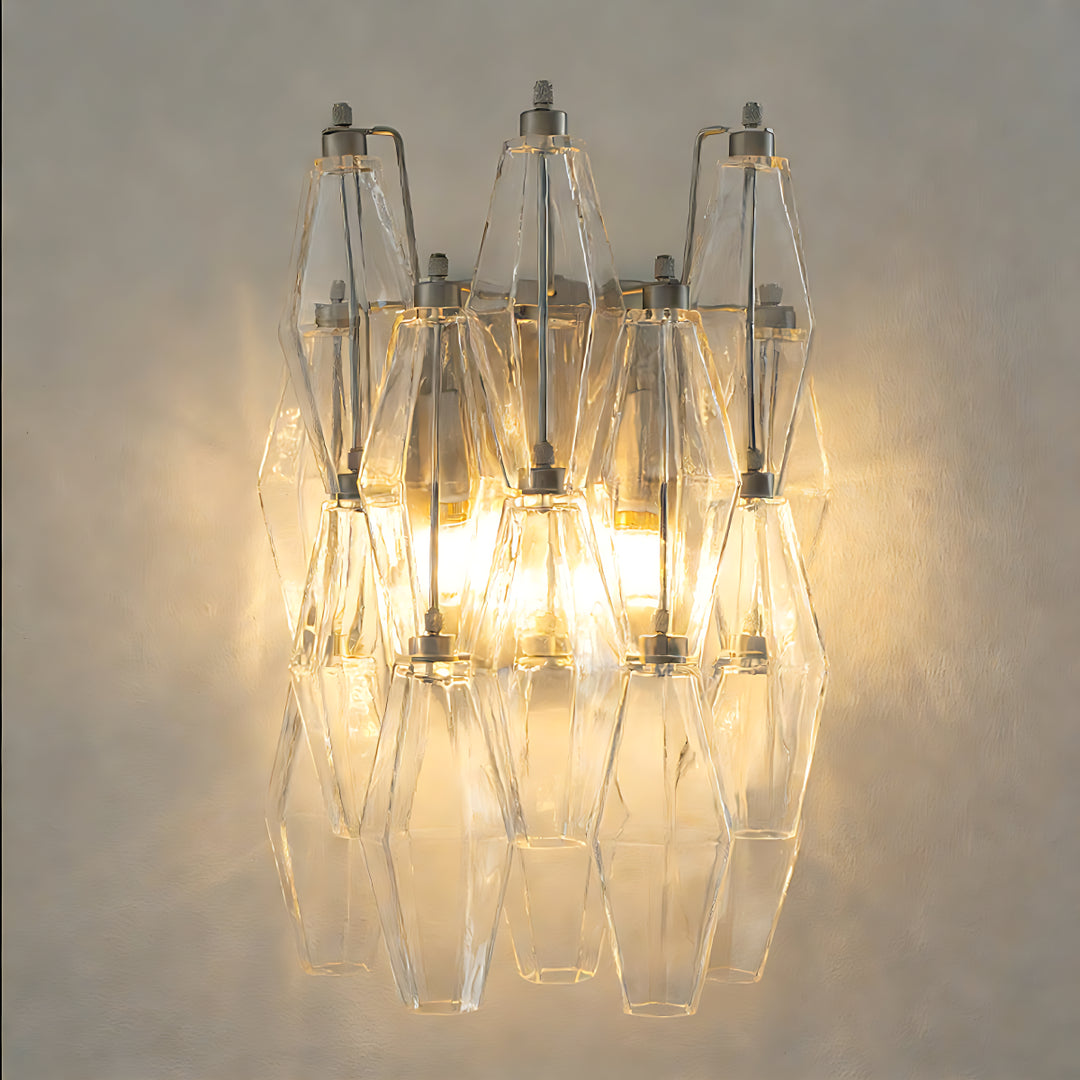 Prismenförmige Glaswandleuchte