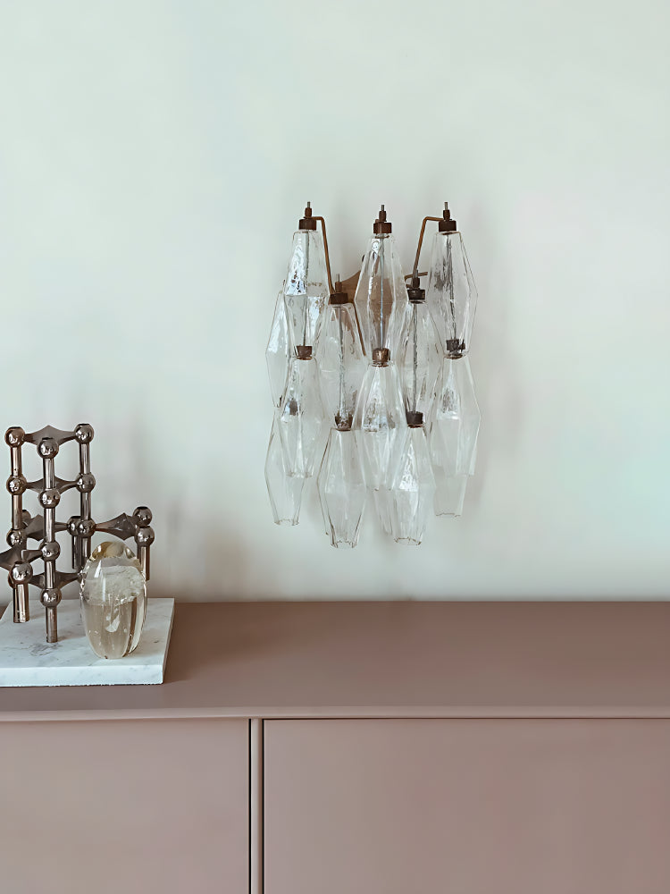 Prismenförmige Glaswandleuchte