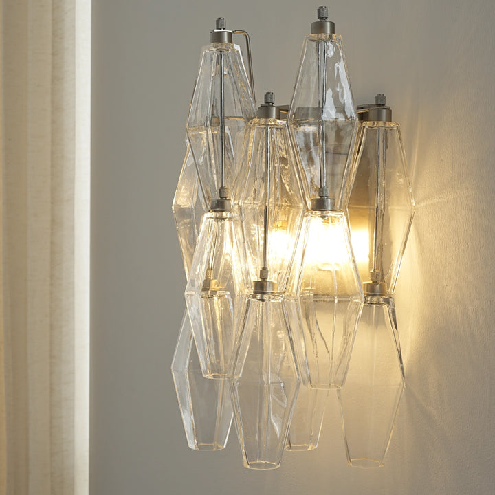 Prismenförmige Glaswandleuchte
