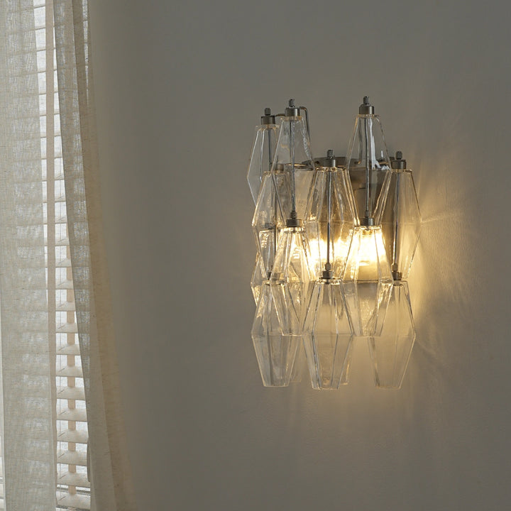 Prismenförmige Glaswandleuchte