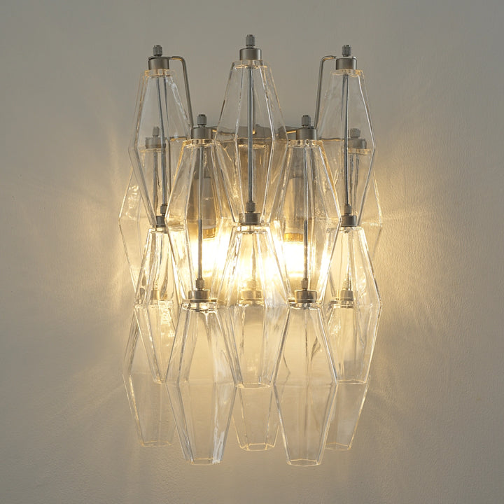 Prismenförmige Glaswandleuchte