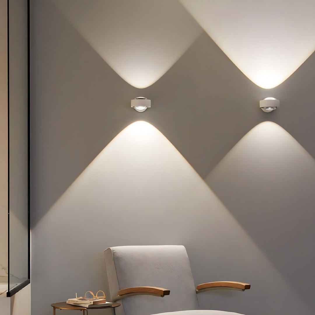 Kugelförmige Glaswandleuchte