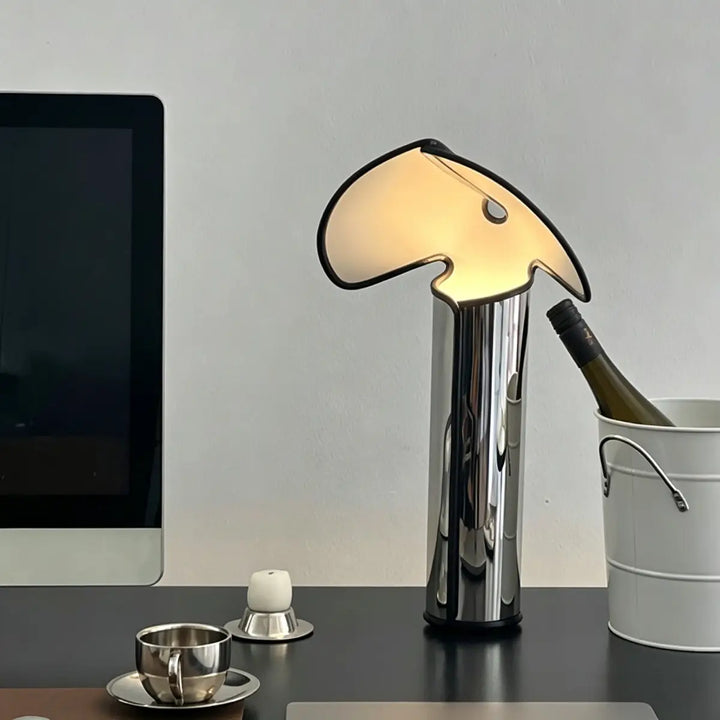 Veyra Cone Table Lamp 4